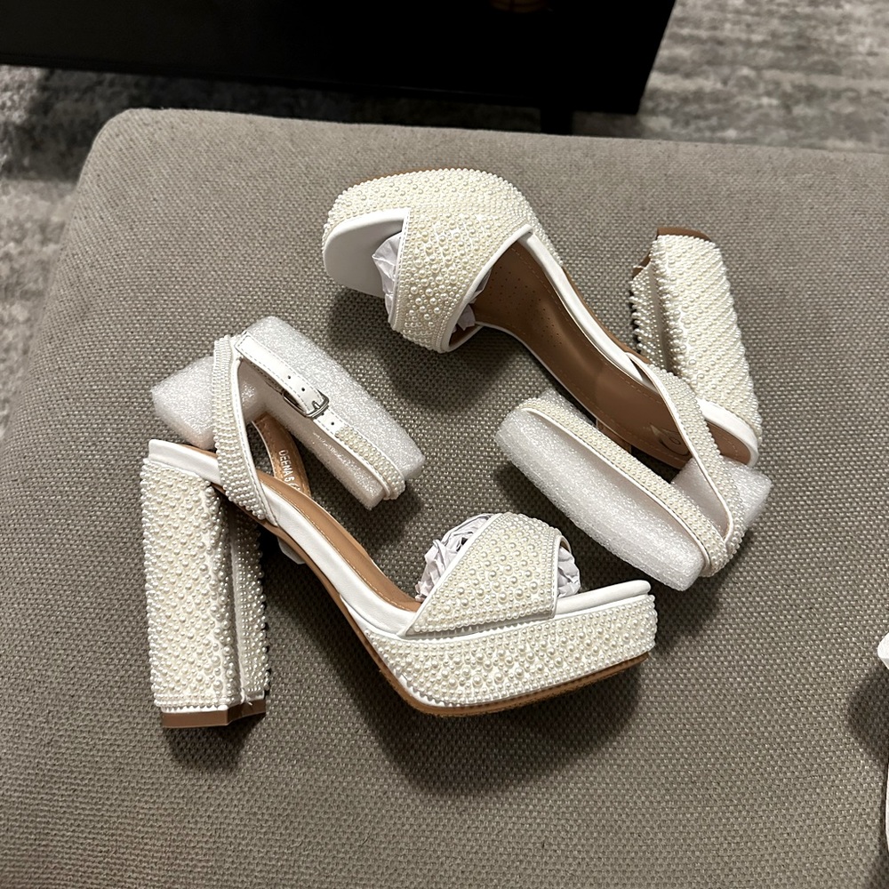 White Pearl Windsor Heels